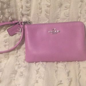 COACH poppy pink wristlet💕